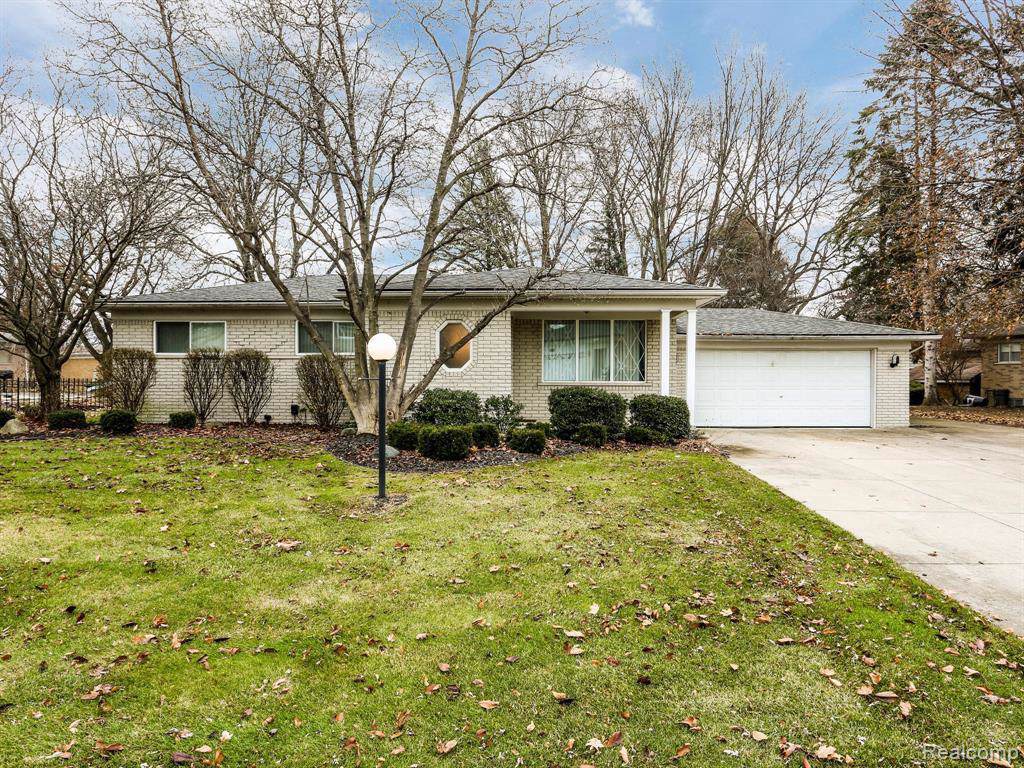 54646 Gemini Dr - Photo 1 54646 Gemini Dr - Photo 1