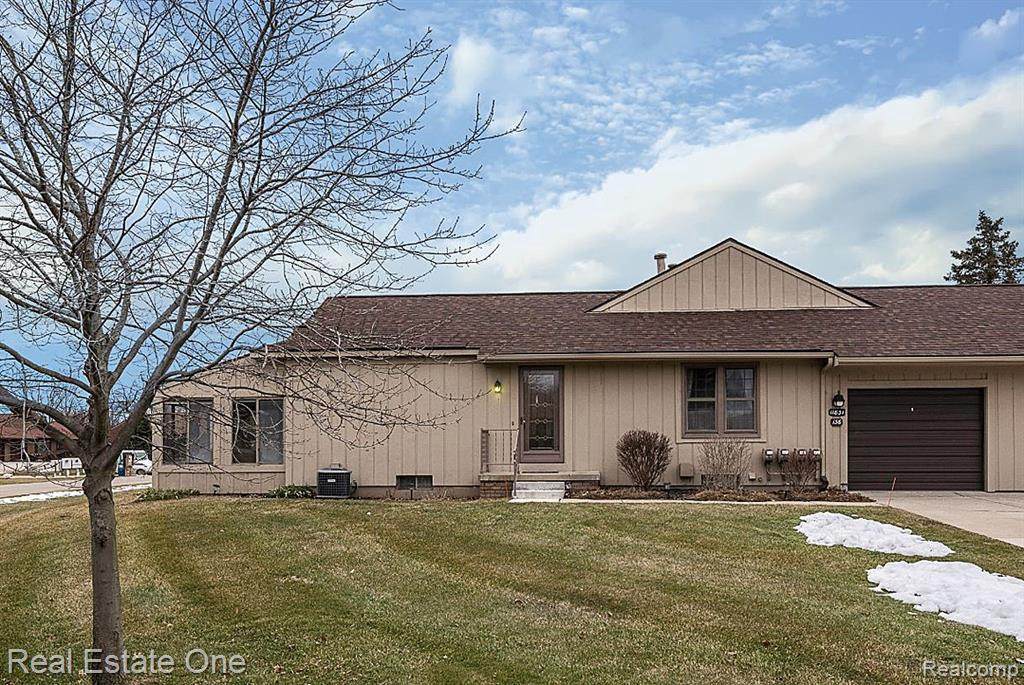 11831 Lexington Dr - Photo 1