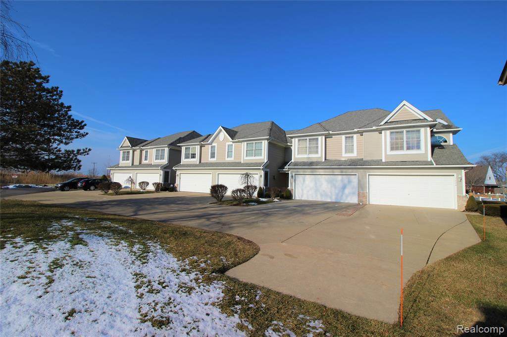7226 Harbor Dr - Photo 1
