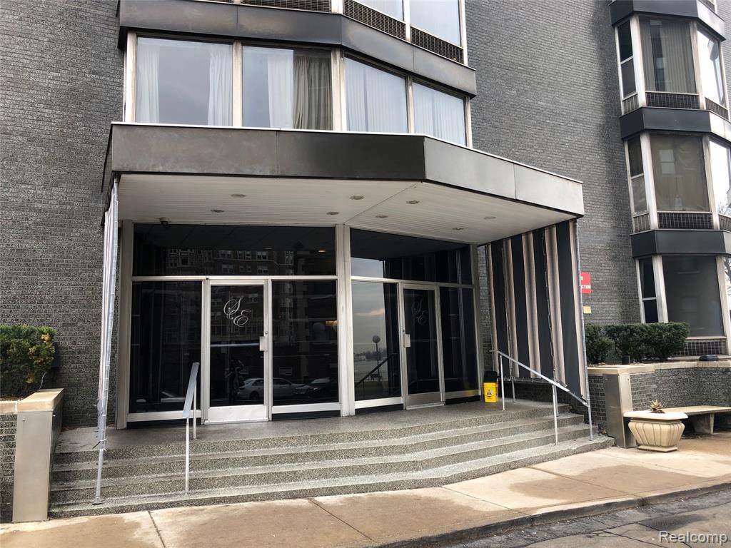 8200 Jefferson Ave - Photo 1