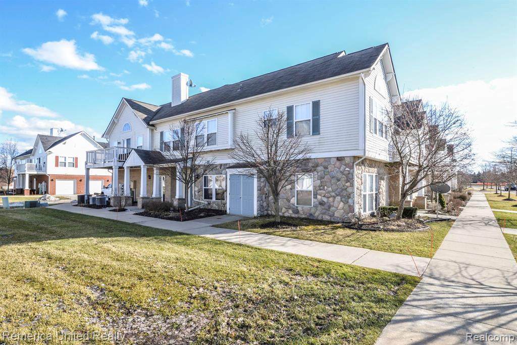 1721 Welland St - Photo 1