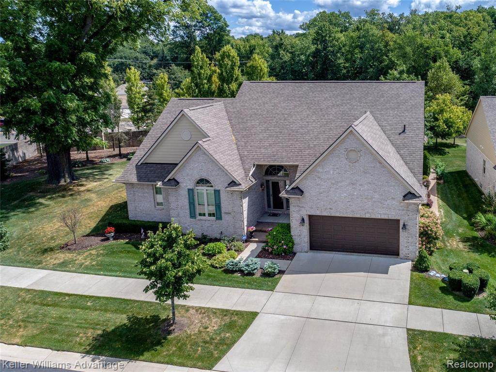 25284 Sutton Crt - Photo 1