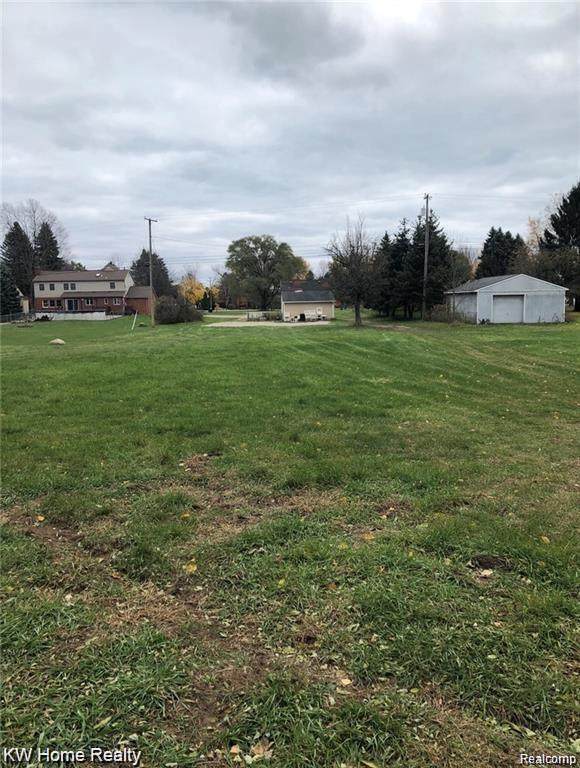 49849 Old Jefferson Ave - Photo 1