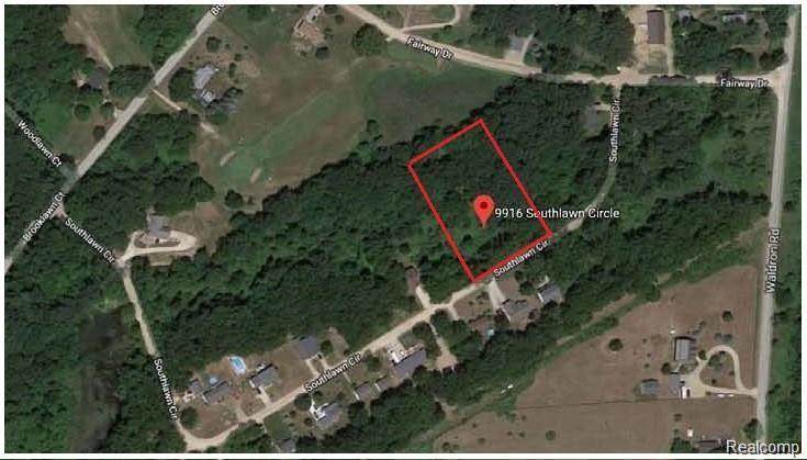 9916 Southlawn Cir - Photo 1