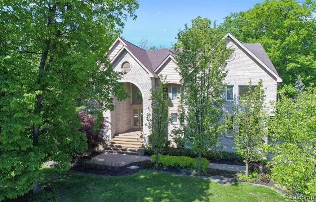 6087 Oak Trl - Photo 1