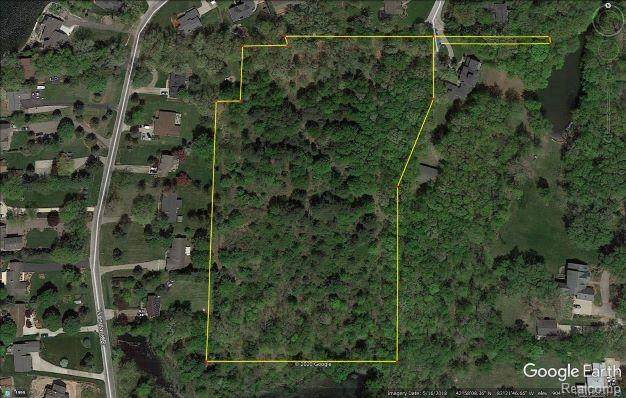 3021 Woodland Crt - Photo 1