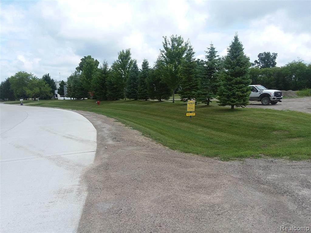 1247 Fendt Dr - Photo 1