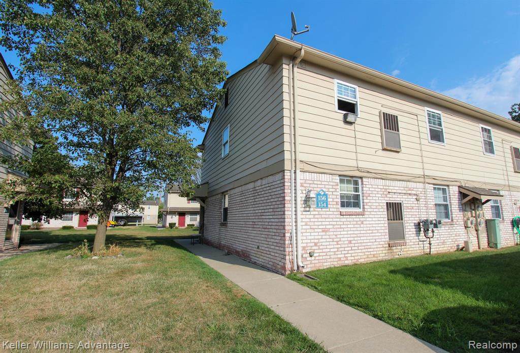 156 Princeton Dr - Photo 1