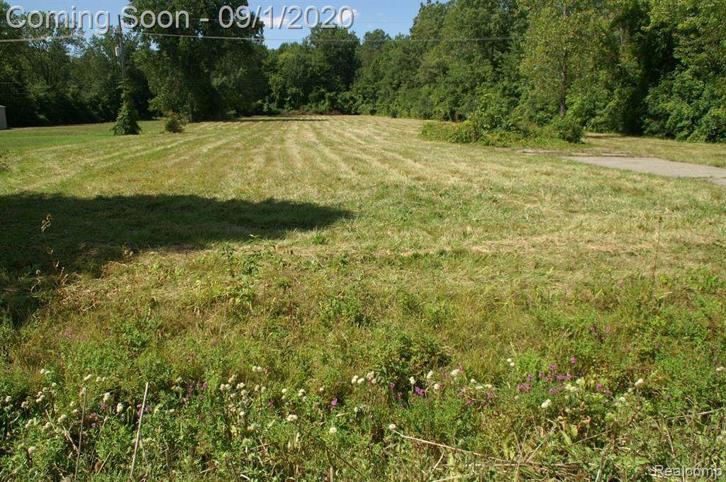 1553 Beck N - Photo 1