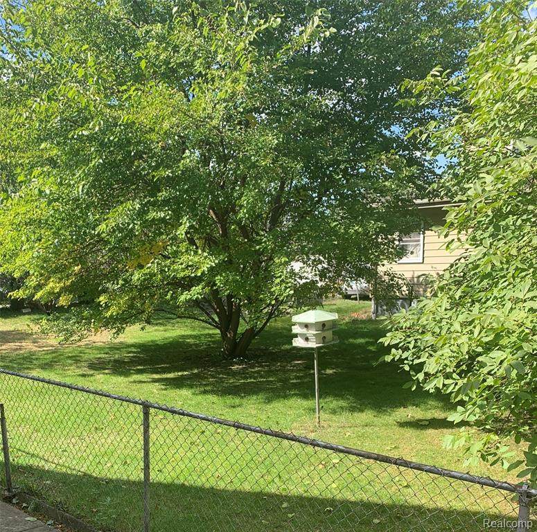 1809 Salina - Photo 1