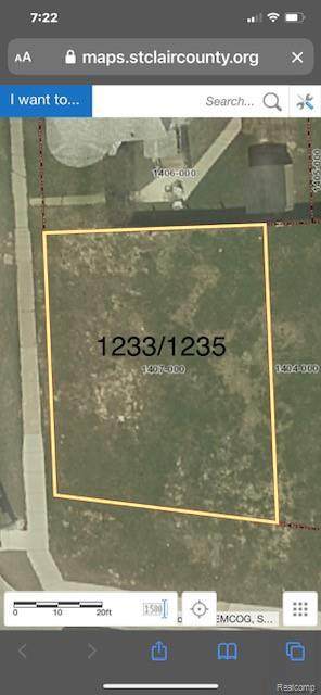 1227 Lapeer Rd - Photo 1
