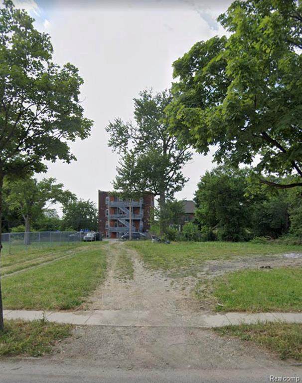 226 Harper - Photo 1
