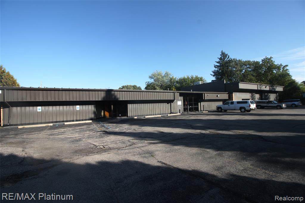 4163 Corunna Road - Photo 1