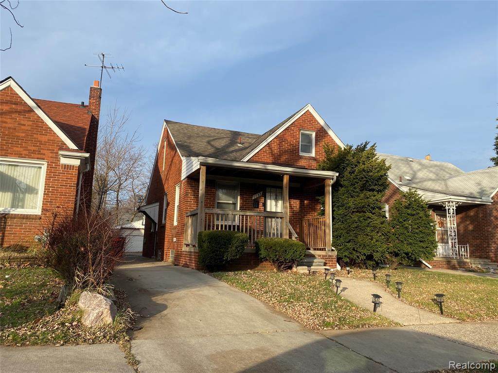 7733 Grandmont Ave - Photo 1