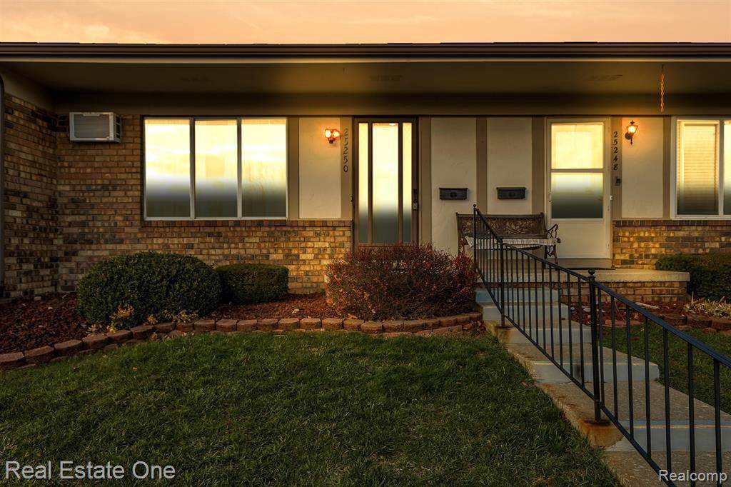 25250 Potomac Dr - Photo 1
