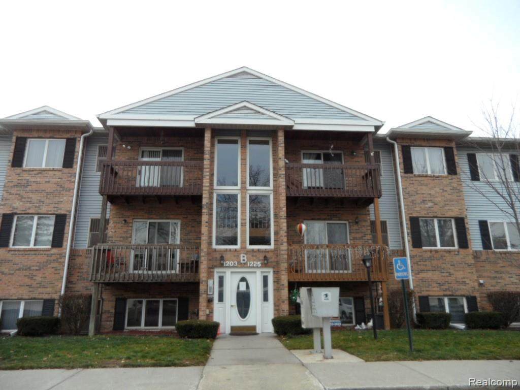 1219 Shoemaker Dr - Photo 1
