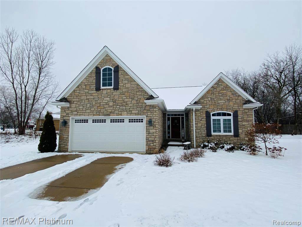 12390 Worthington Crt - Photo 1