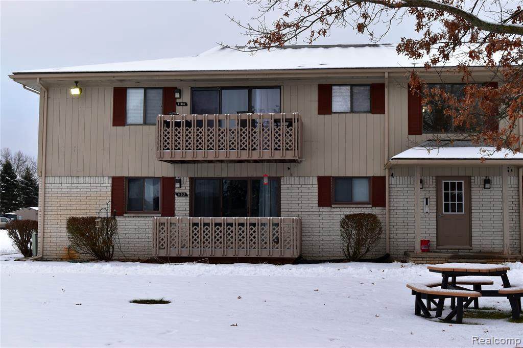 1102 Hillcrest Dr - Photo 1