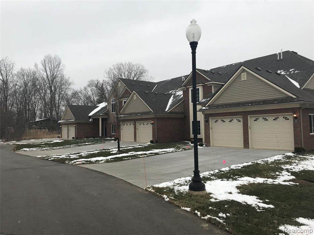 3822 Eagle Creek Drive - Photo 1