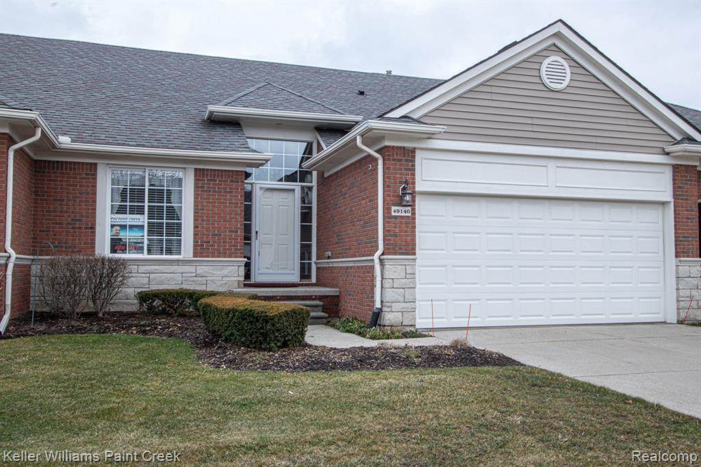 49140 Village Pointe Dr - Photo 1