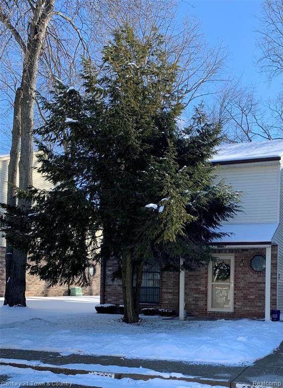 35857 Castlewood - Photo 1