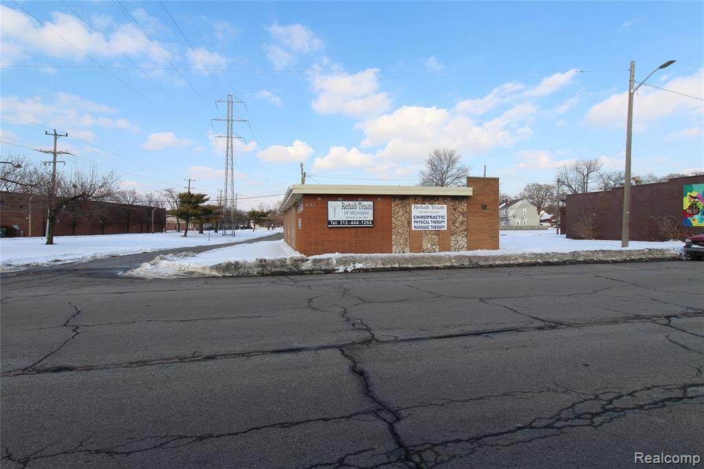 1132 Southfield Road - Photo 1
