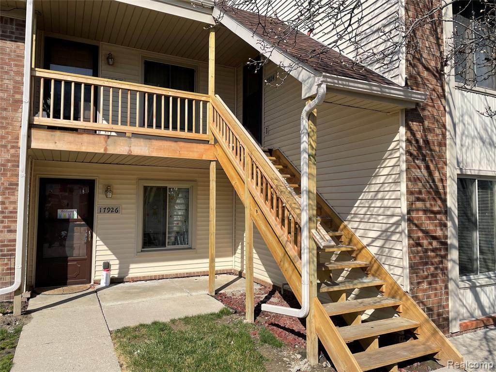 17924 Phyllis Street - Photo 1