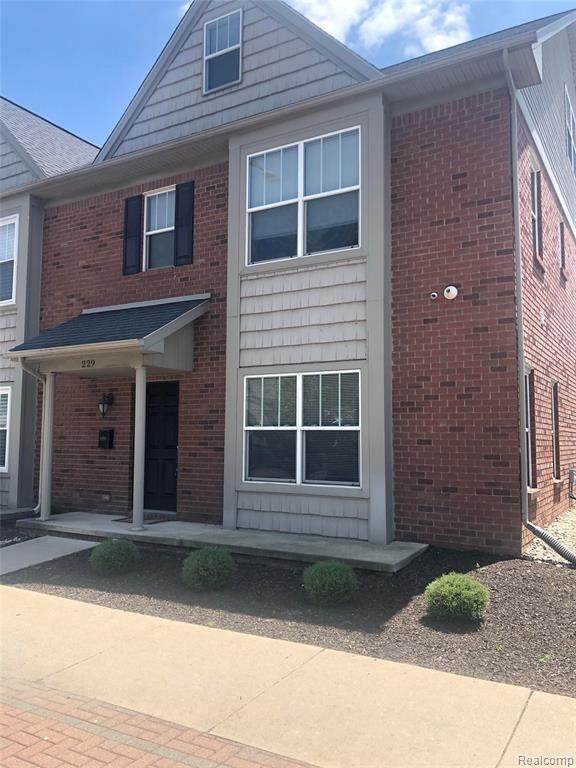 229 Oak Street - Photo 1