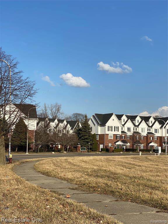 1332 Village Dr # 19/Bg4 - Photo 1