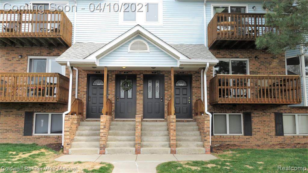 223 Pinewood Cir - Photo 1