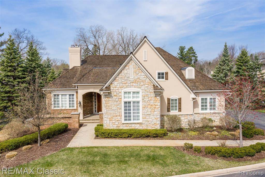 32737 Brookwood Lane - Photo 1