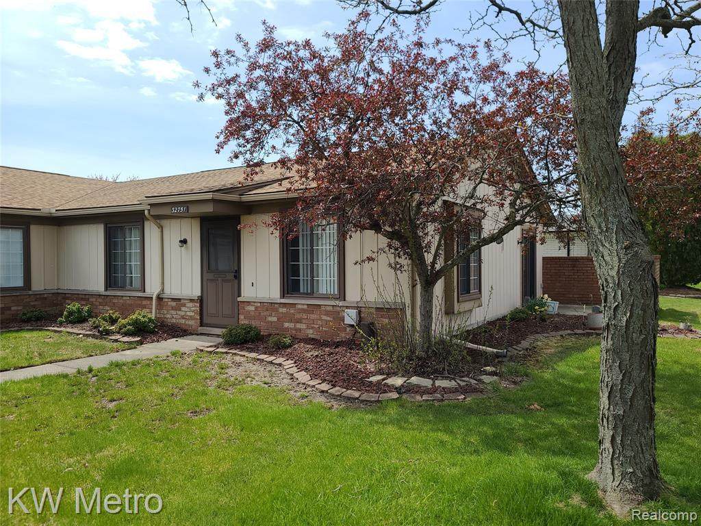 32751 Meadowbrook Lane - Photo 1