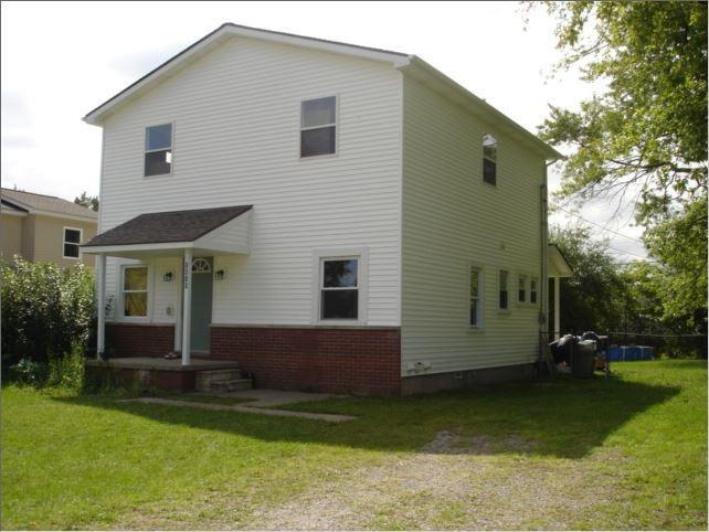 1010 Maplewood Avenue - Photo 1