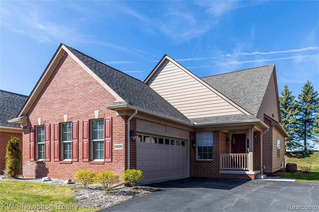6920 Stonewood Place Drive - Photo 1