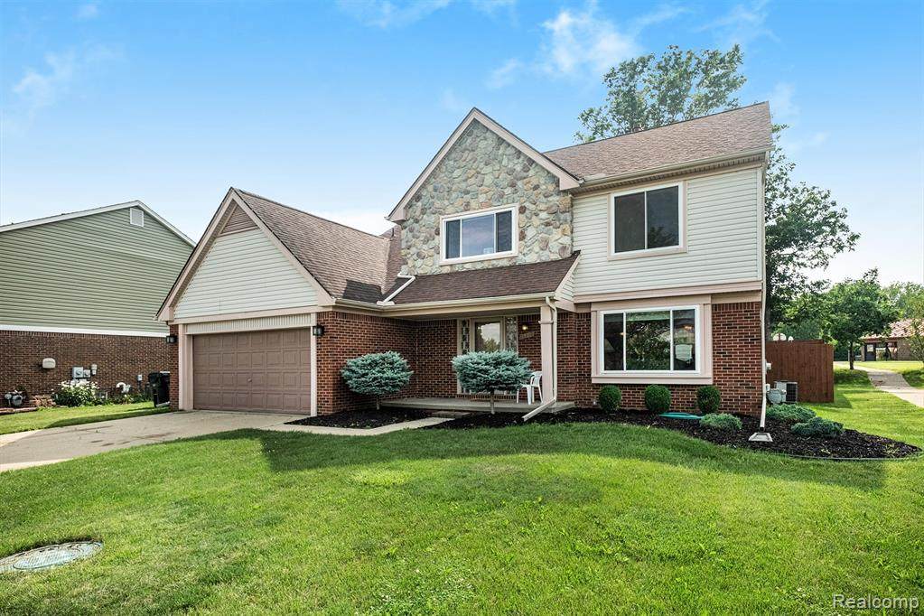 26800 Coachlight Street - Photo 1