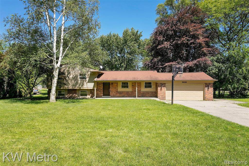 5620 Houghten Drive - Photo 1