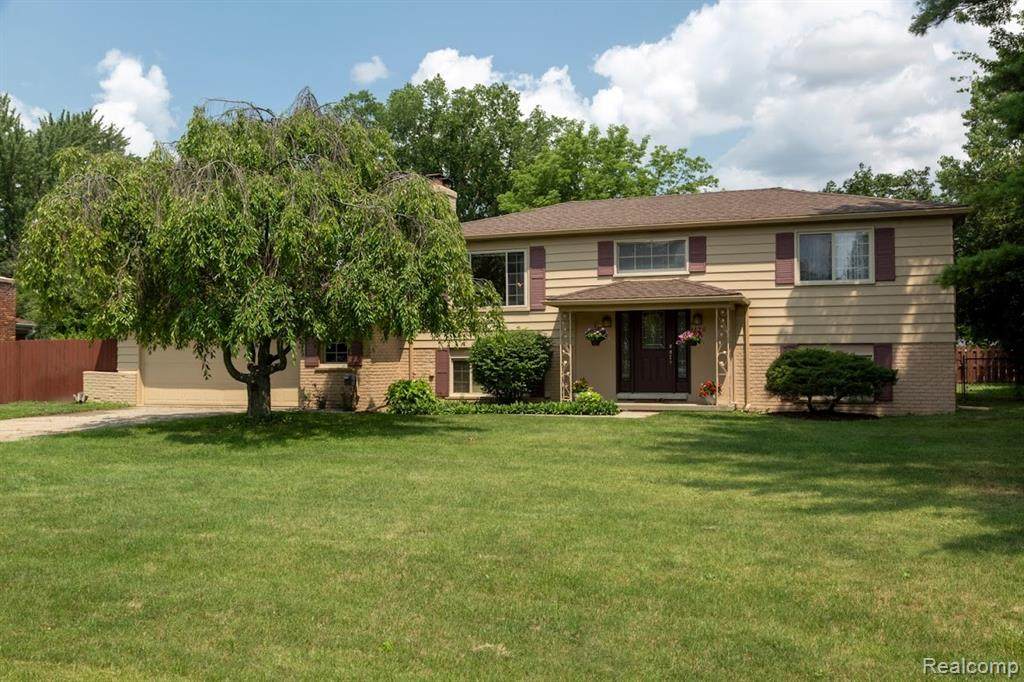 3570 Paddington Drive - Photo 1