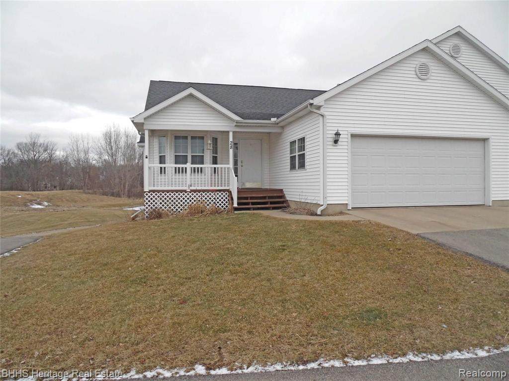 28 Meadowridge Drive - Photo 1