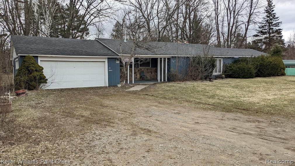 100 Rochester Road - Photo 1