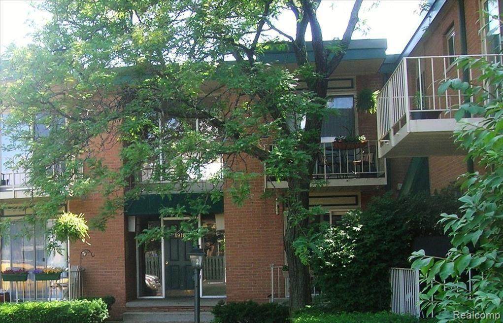 1918 Axtell Dr Apt 3 - Photo 1