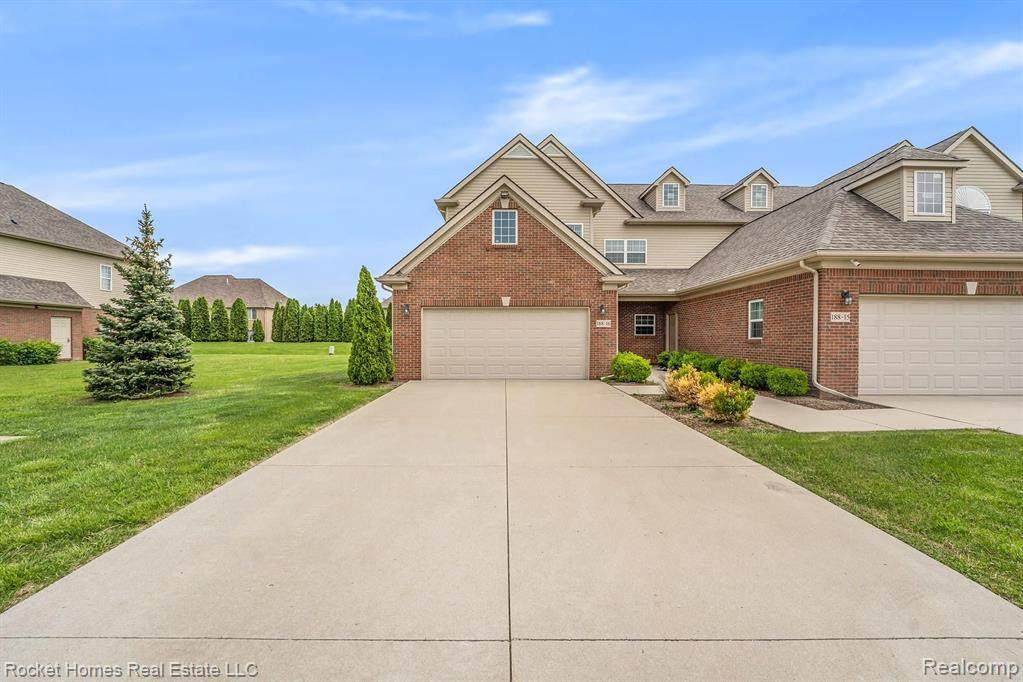 188 Sea Breeze Drive - Photo 1