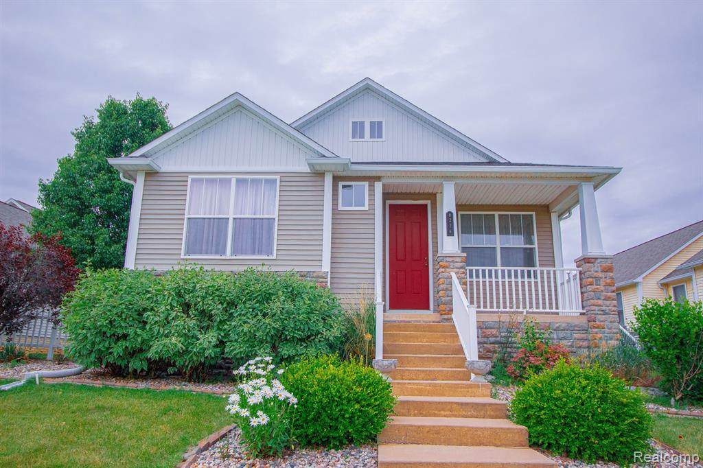 6236 Mansfield Drive - Photo 1