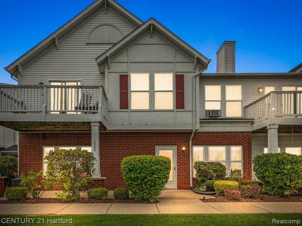 1665 Welland Street - Photo 1