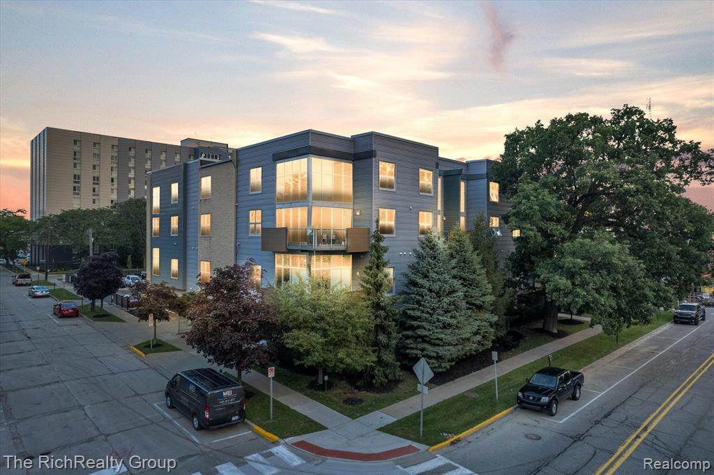614 Troy Street - Photo 1