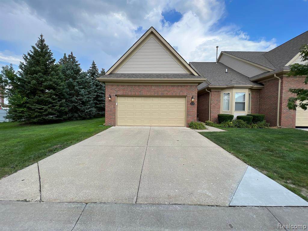 4224 April Lane - Photo 1