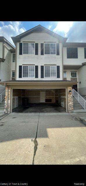 274 Oak Ridge Drive - Photo 1