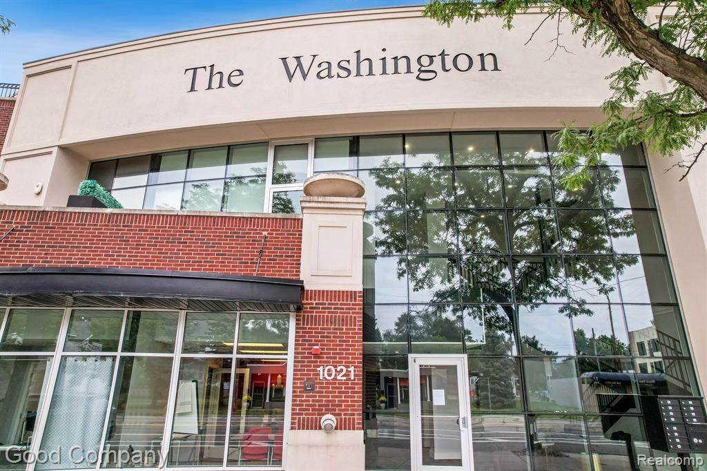 1021 Washington Avenue - Photo 1