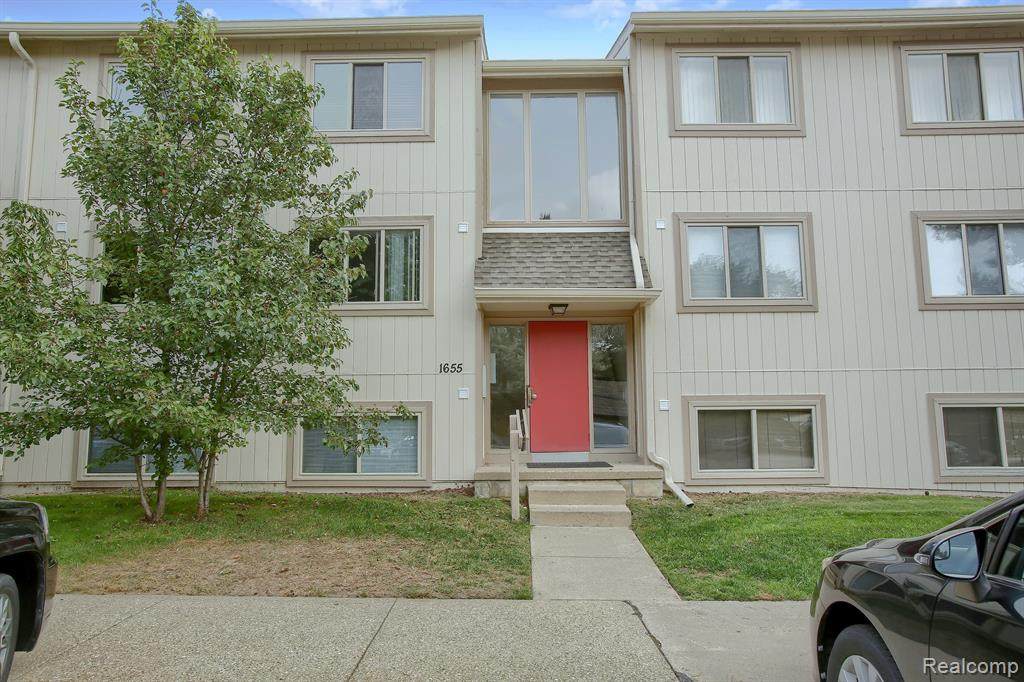 1655 Riverside Drive - Photo 1