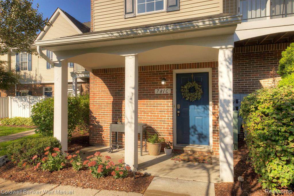 781 Amberly Drive - Photo 1