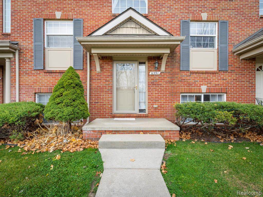 6391 Waldon Center Drive - Photo 1
